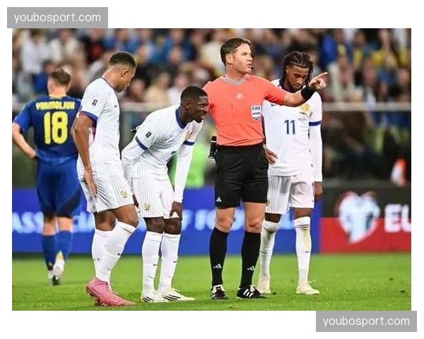 巴黎圣日耳曼防线惊险过关 杜埃关键传射弥补登贝莱伤缺