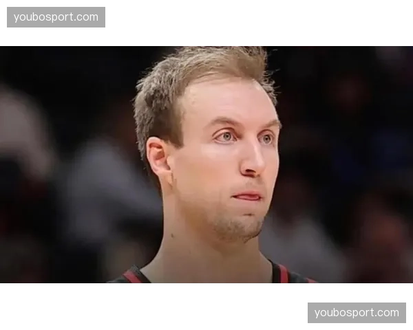 湖人新援肯纳德三月表现起伏,高效奇兵与得分荒交替出现 湖人新援肯纳德三月表现起伏,高效奇兵与得分荒交替出现